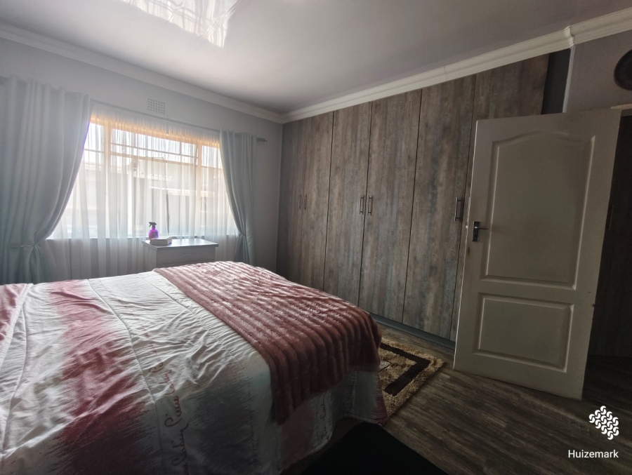4 Bedroom Property for Sale in Roodia Free State
